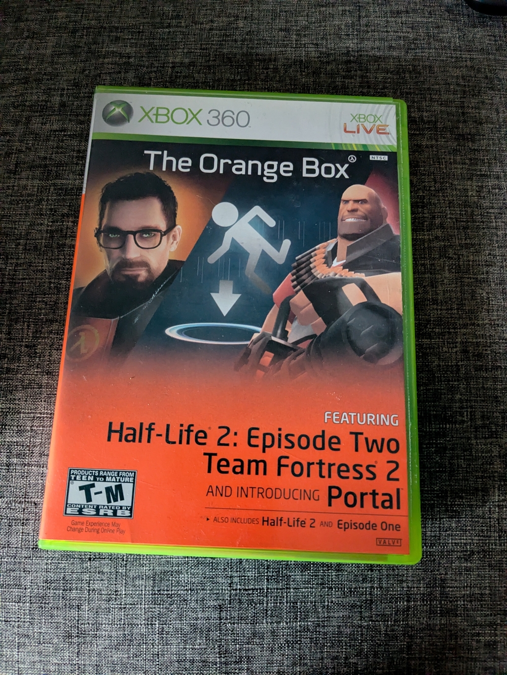 XBOX 360 The Orange Box In Excellent Condition